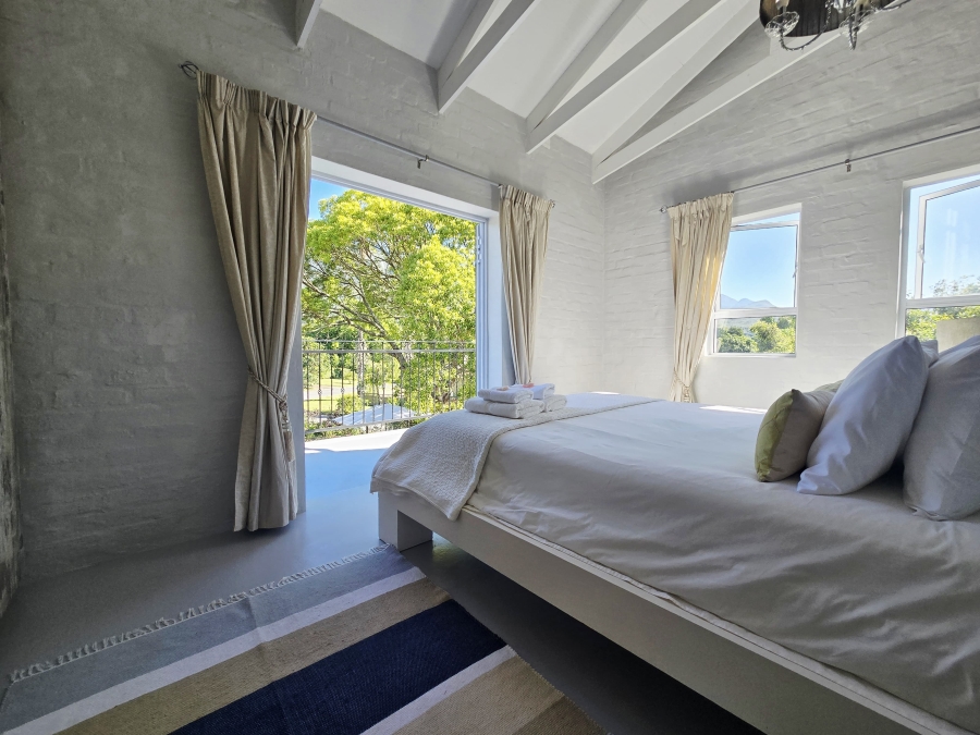 4 Bedroom Property for Sale in Fernridge Western Cape